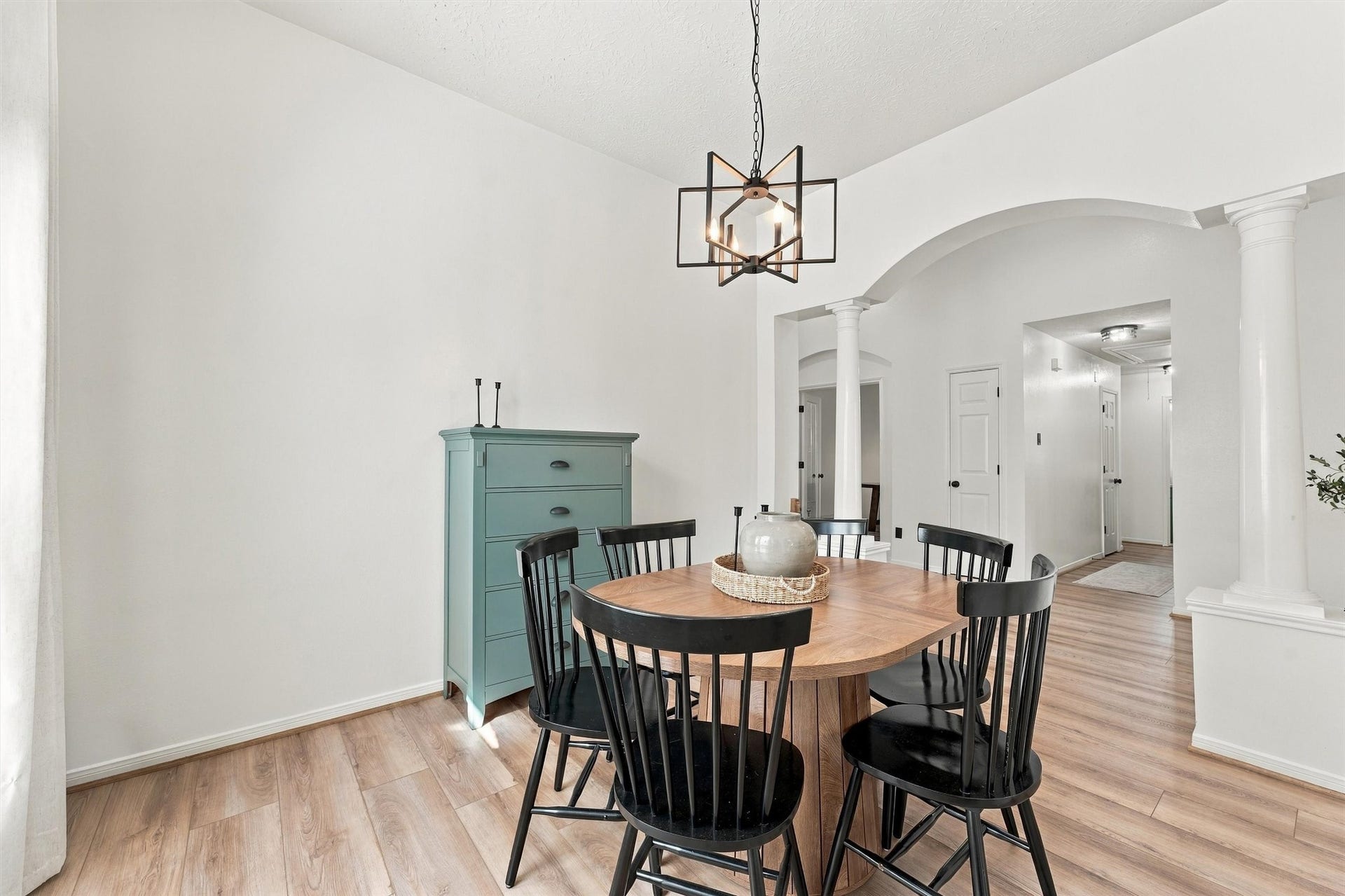 9510 Paintbrush Ledge Lane, Pearland, TX 77089 9510 Paintbrush Ledge Lane, Pearland, TX 77089