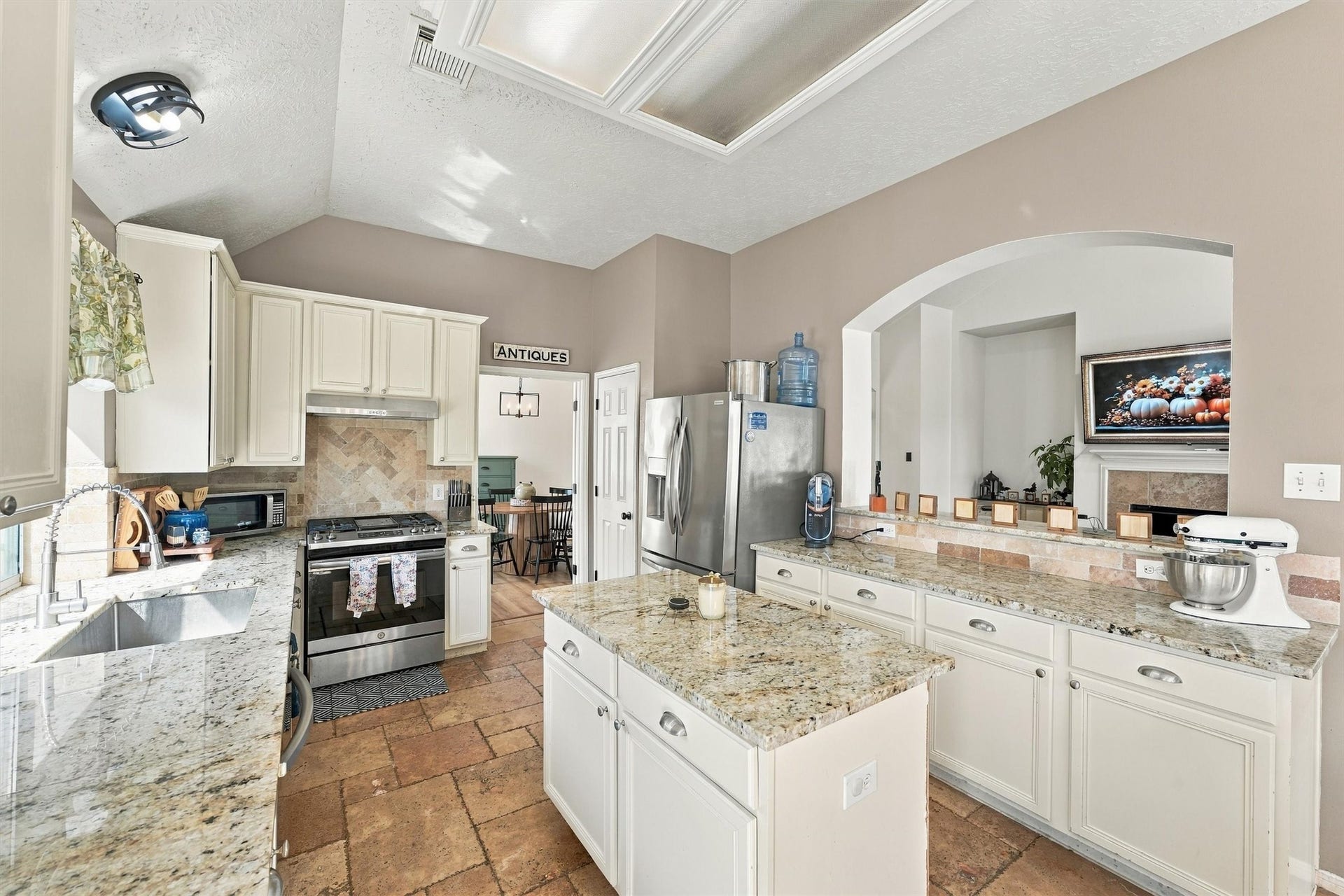 9510 Paintbrush Ledge Lane, Pearland, TX 77089 9510 Paintbrush Ledge Lane, Pearland, TX 77089