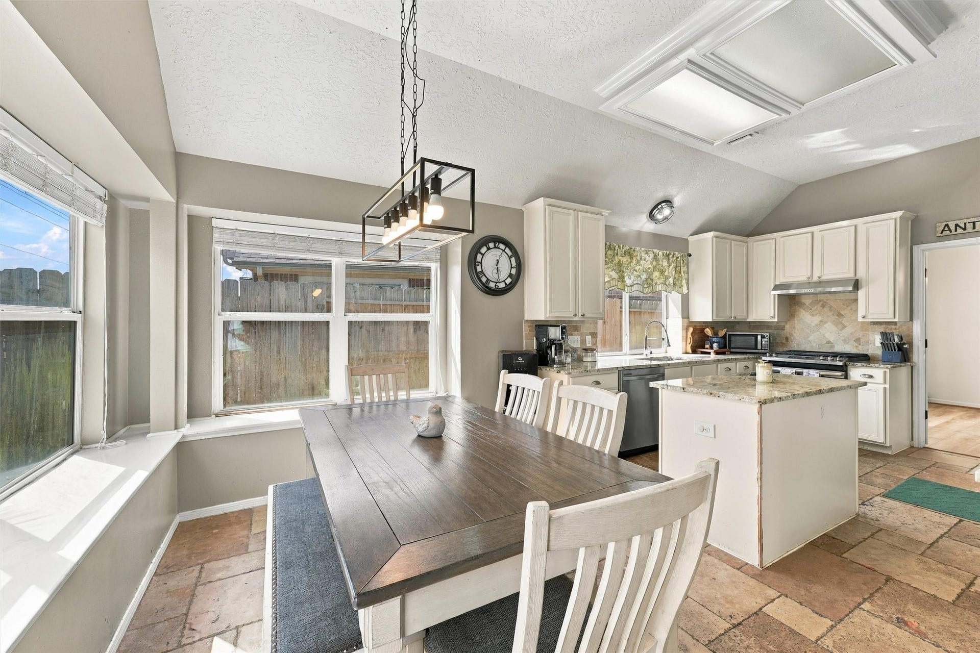 9510 Paintbrush Ledge Lane, Pearland, TX 77089 9510 Paintbrush Ledge Lane, Pearland, TX 77089