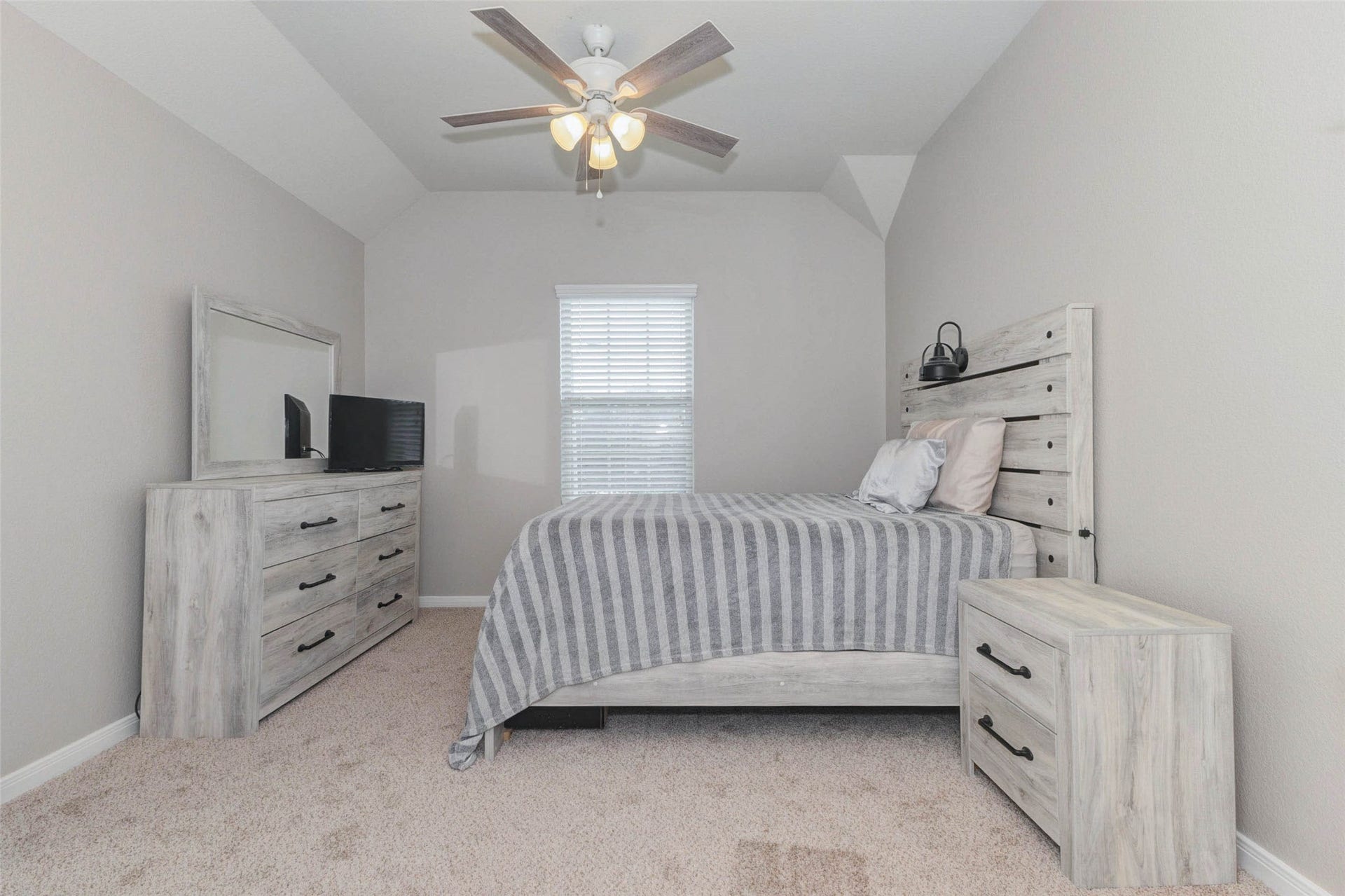 30218 Creekside Drive, Brookshire, TX 77423 Secondary bedroom with a an attached bathroom is great for older children or guests.