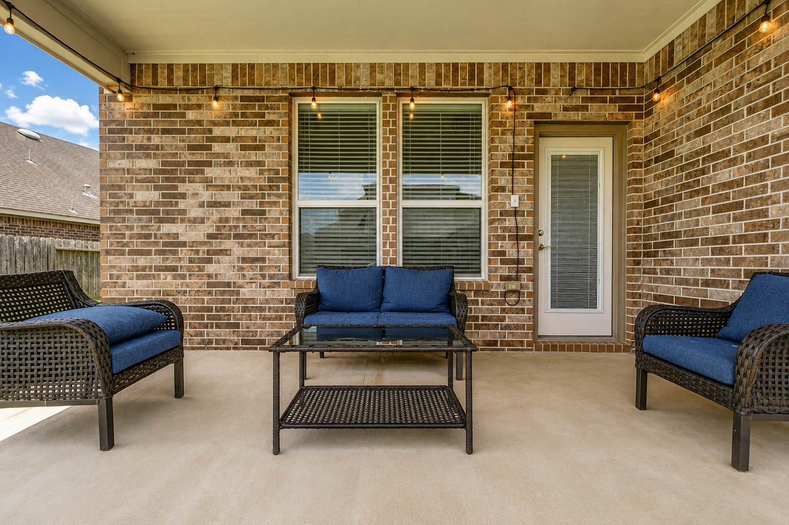 30218 Creekside Drive, Brookshire, TX 77423 Enjoy the outdoors in the shade! Drink coffee in the mornings, sweet tea in the afternoons and your choice of beverage in the evenings.