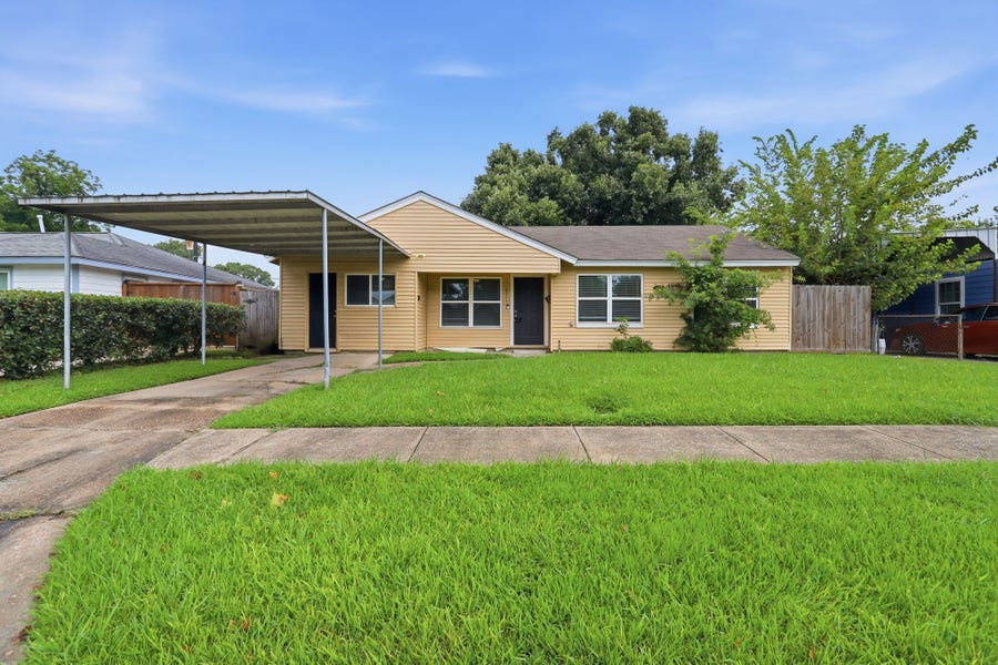 Property photo for 2311 Garvey Drive, Pasadena, TX