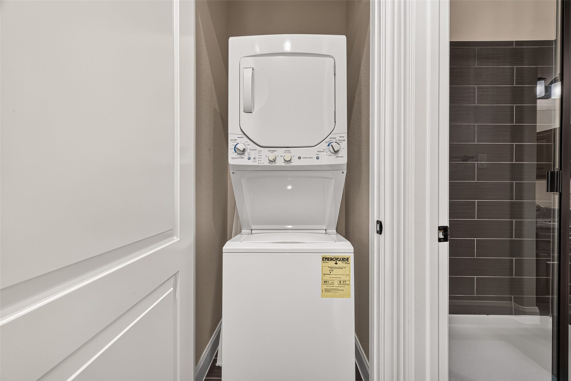 27818 Tamara Branch Lane, Katy, TX 77494 Primate Laundry