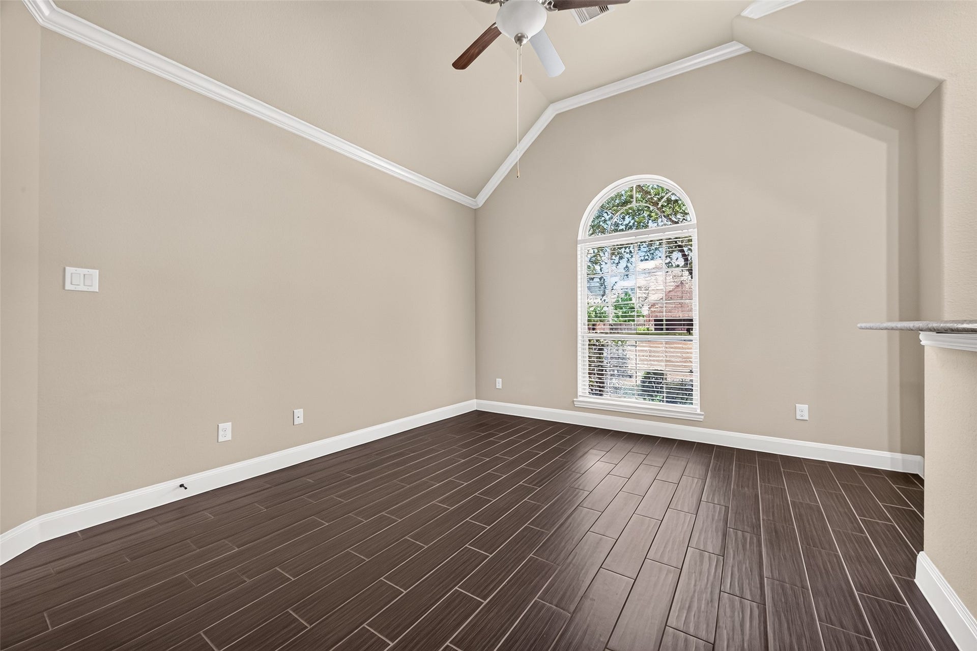 27818 Tamara Branch Lane, Katy, TX 77494 Spacious Living Room