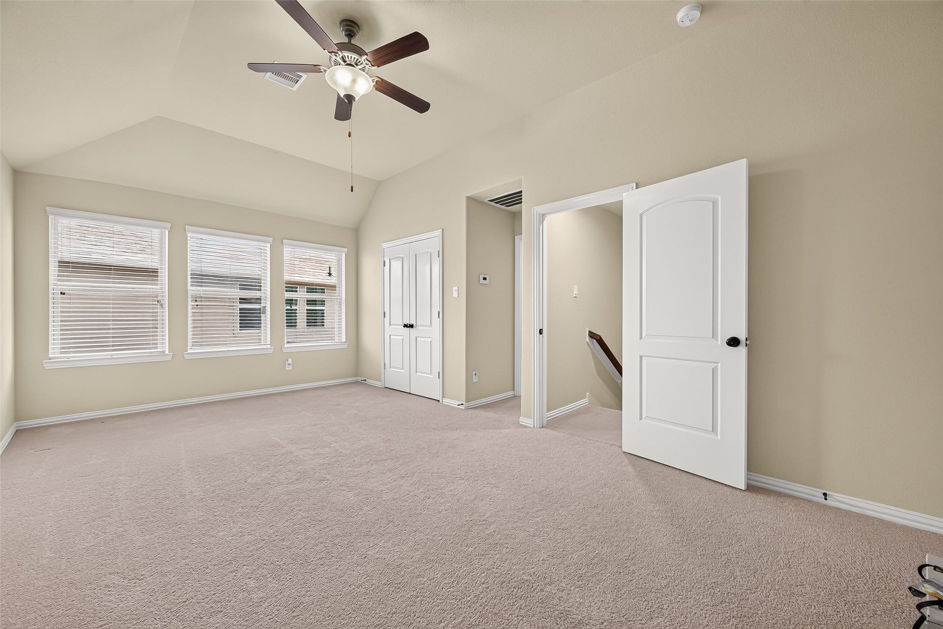 27818 Tamara Branch Lane, Katy, TX 77494 Upstairs Bedroom with Ensuite: Upstairs, you'll find a private bedroom and full bath, making it an ideal retreat for guests, a game room alternative, or home office.