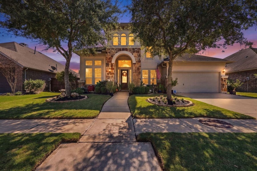 Property photo for 9918 Hubble Drive, Iowa Colony, TX