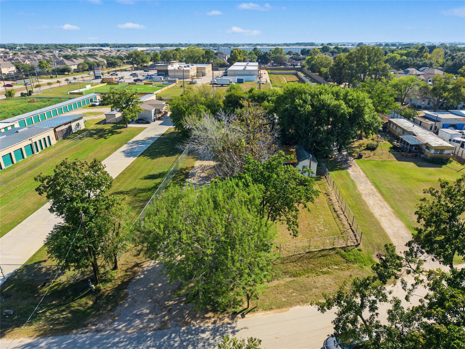 5331 Green Lane, Houston, TX 77066 5331 Green Lane, Houston, TX 77066