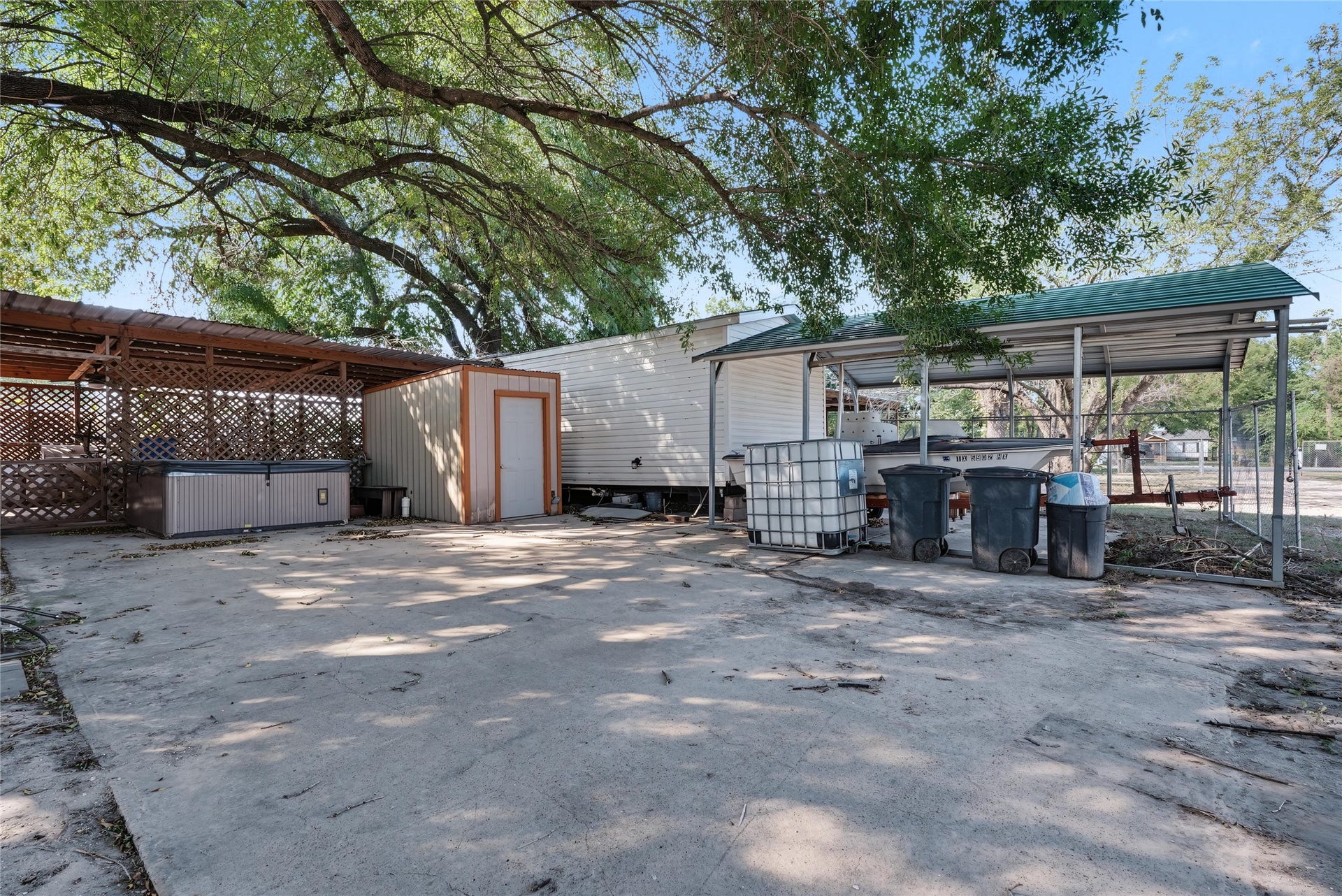 5331 Green Lane, Houston, TX 77066 5331 Green Lane, Houston, TX 77066