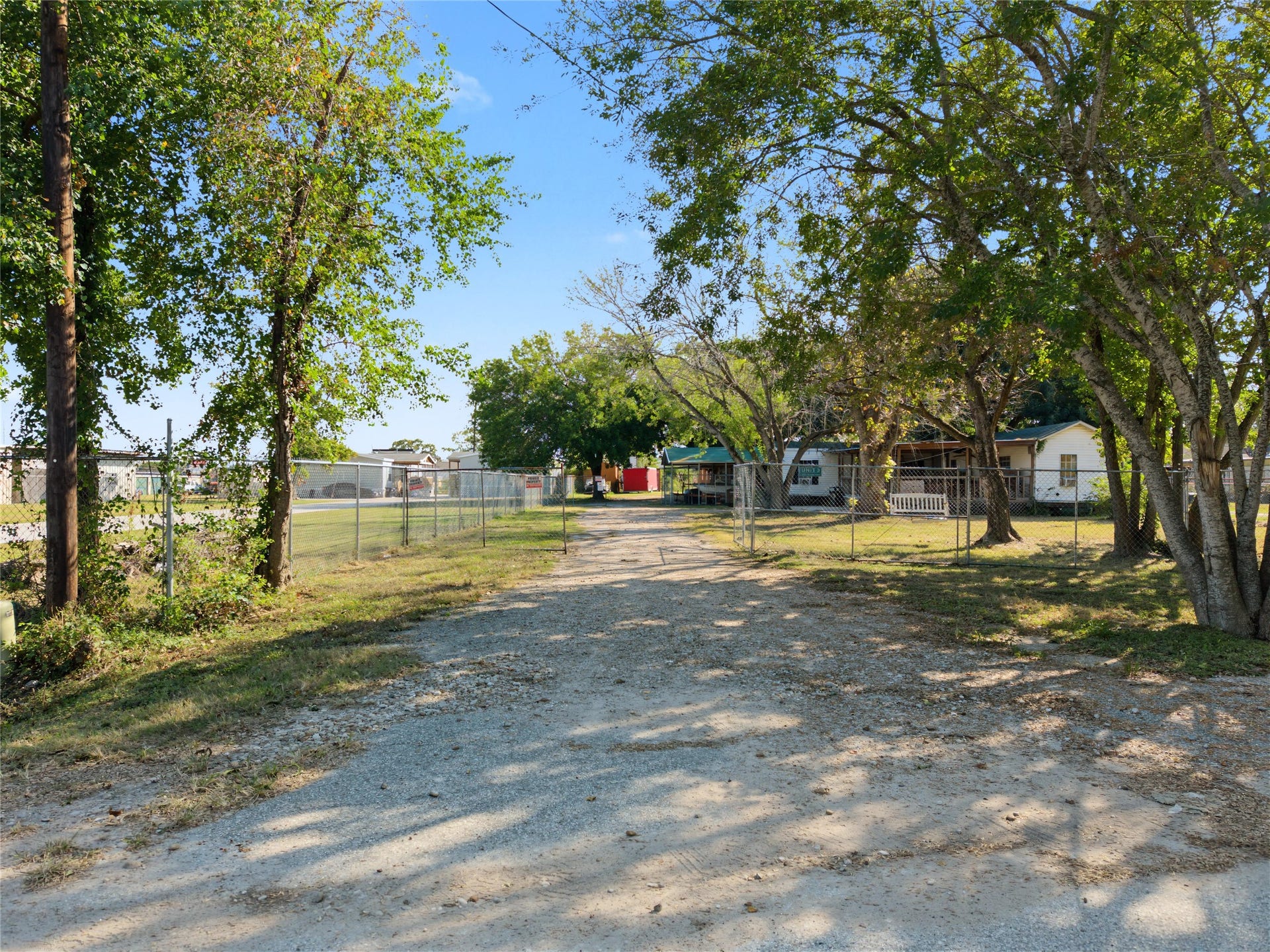 5331 Green Lane, Houston, TX 77066 5331 Green Lane, Houston, TX 77066