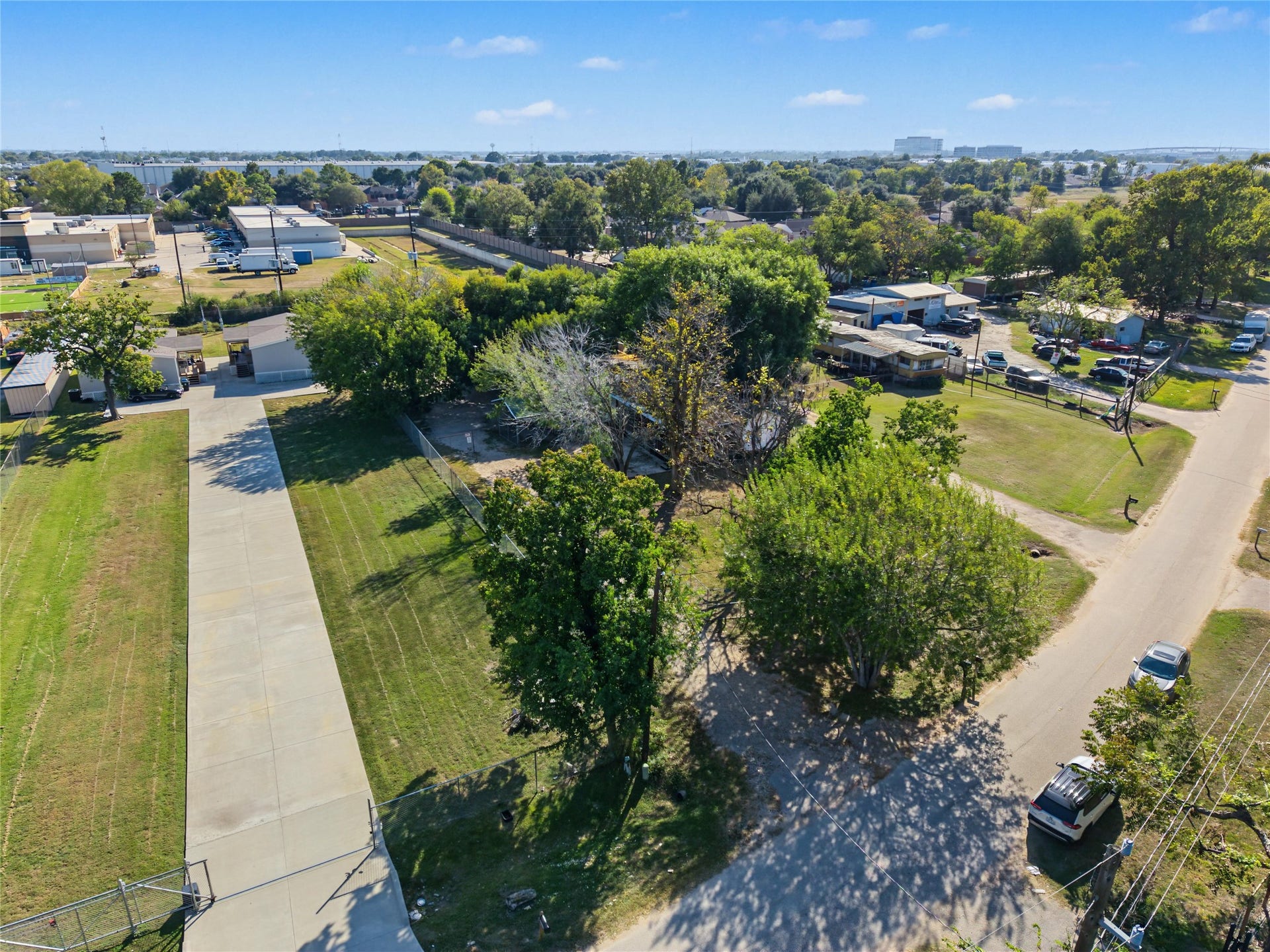 5331 Green Lane, Houston, TX 77066 5331 Green Lane, Houston, TX 77066