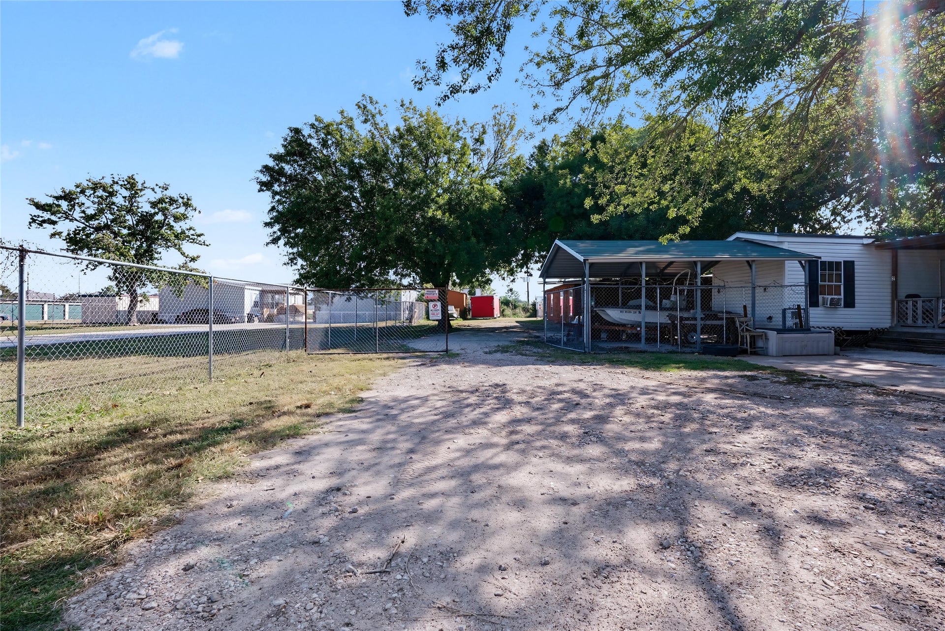 5331 Green Lane, Houston, TX 77066 5331 Green Lane, Houston, TX 77066