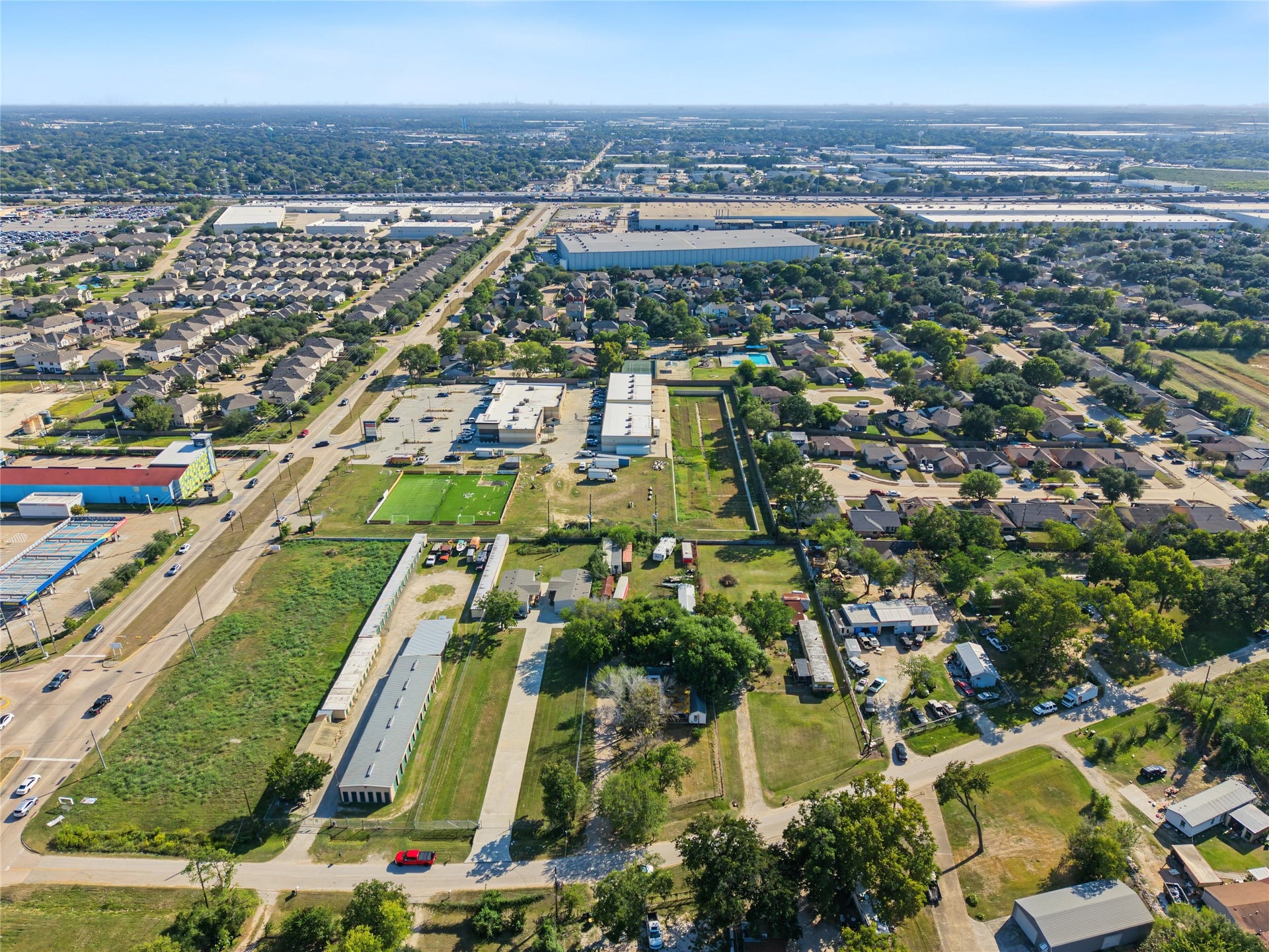 5331 Green Lane, Houston, TX 77066 5331 Green Lane, Houston, TX 77066