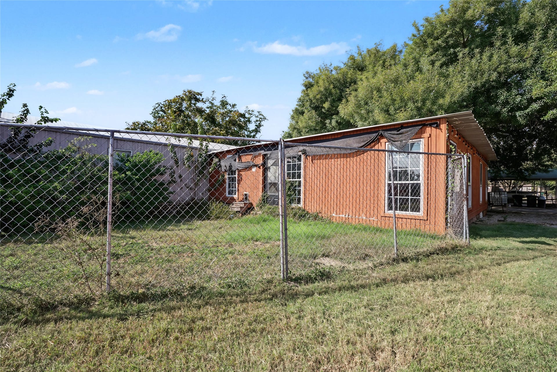 5331 Green Lane, Houston, TX 77066 5331 Green Lane, Houston, TX 77066