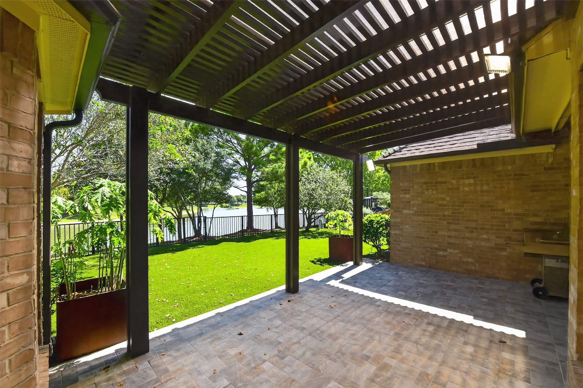 12009 Cedar Creek Drive, Pearland, TX 77584 The smoker and grill stay with the home!
