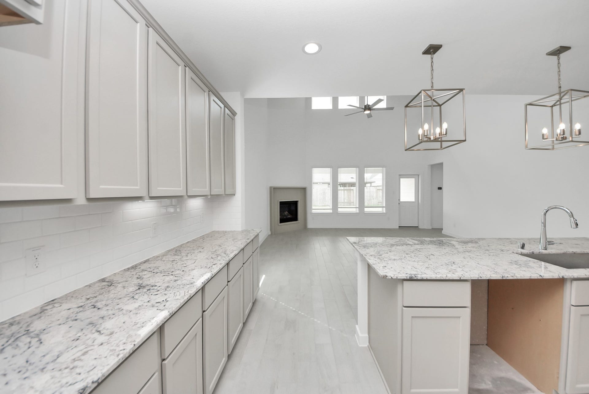 The extended counter area adds both practicality and style, making meal preparation a breeze. Every detail is thoughtfully designed to enhance the kitchen's functionality and aesthetic appeal.