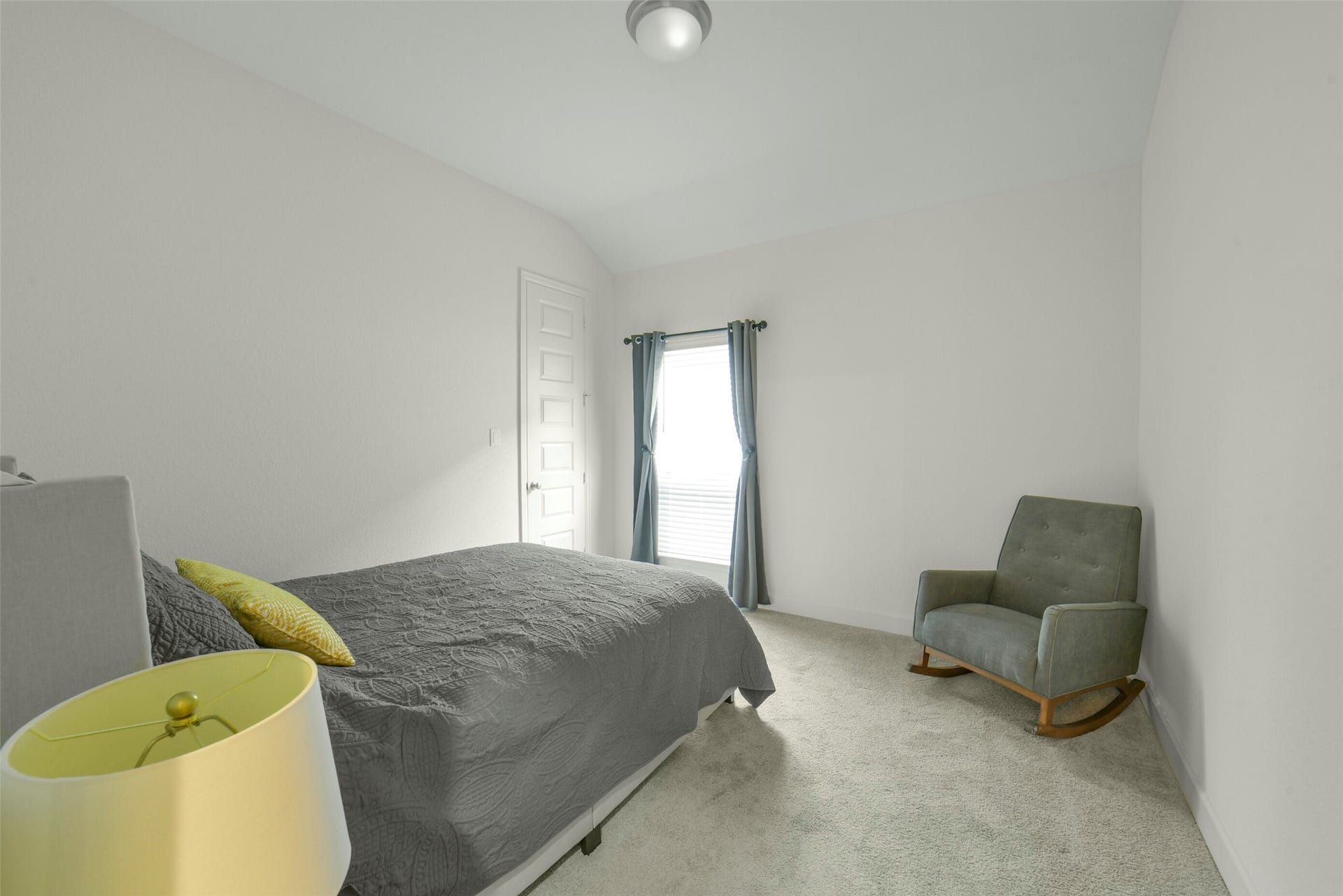 1910 Longcroft Lane, Katy, TX 77493 Additional bedroom perfect for family or visitors.
