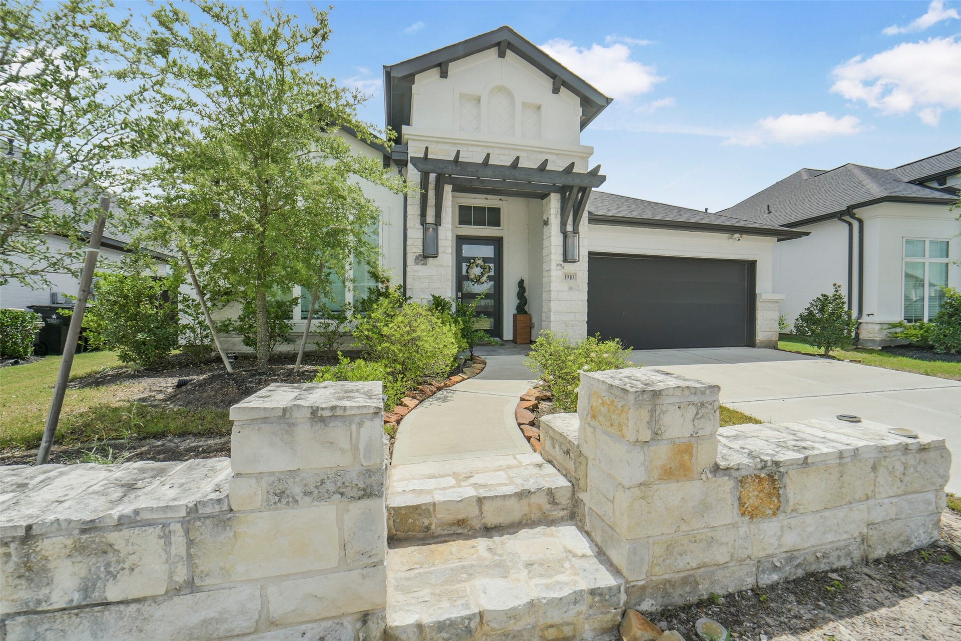 1910 Longcroft Lane, Katy, TX 77493 Welcome home!