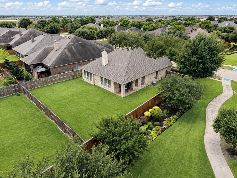 Property photo for 9126 Lake Lewisville Court, Cypress, TX