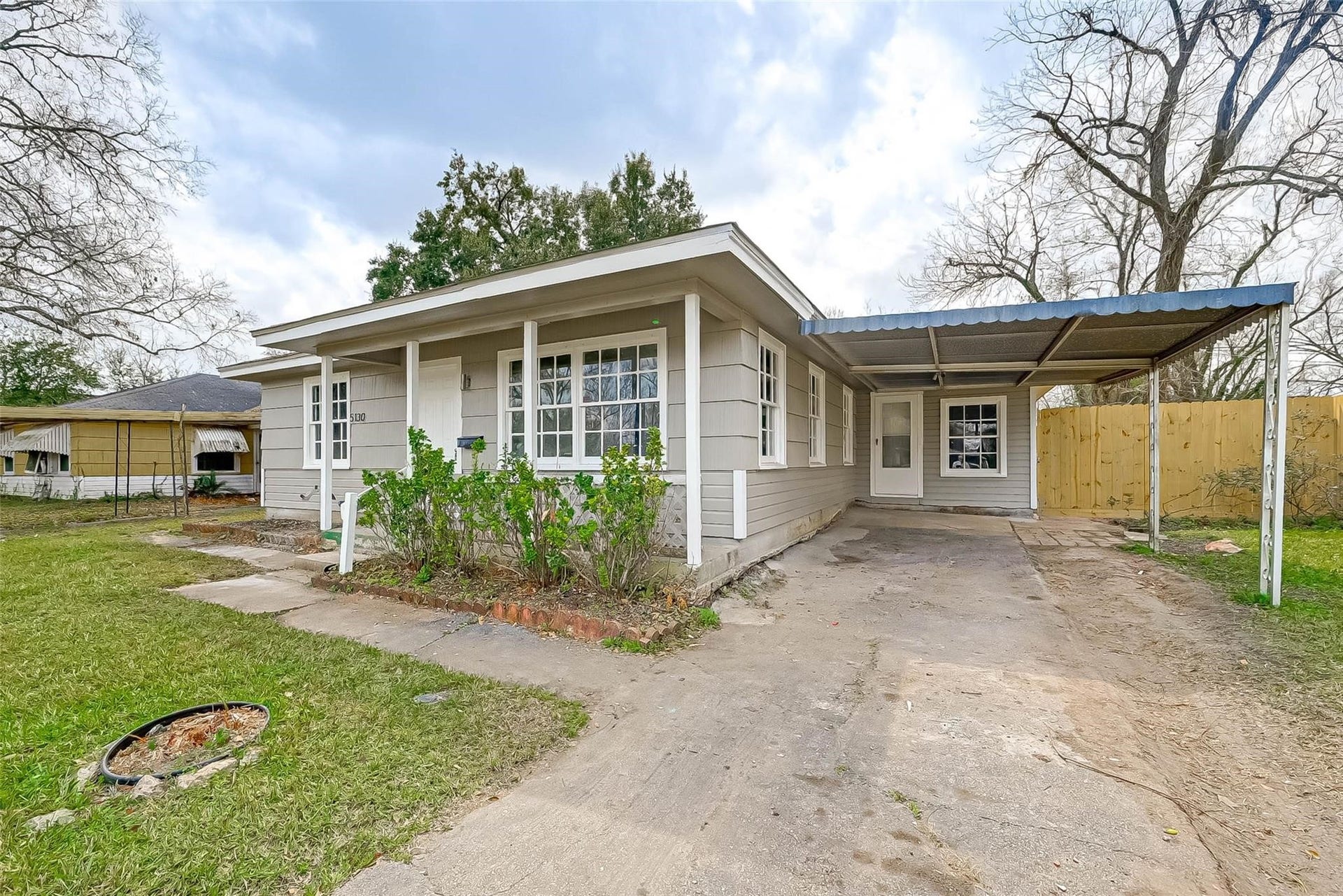 5130 Cosby Street, Houston, TX 77021 5130 Cosby Street, Houston, TX 77021