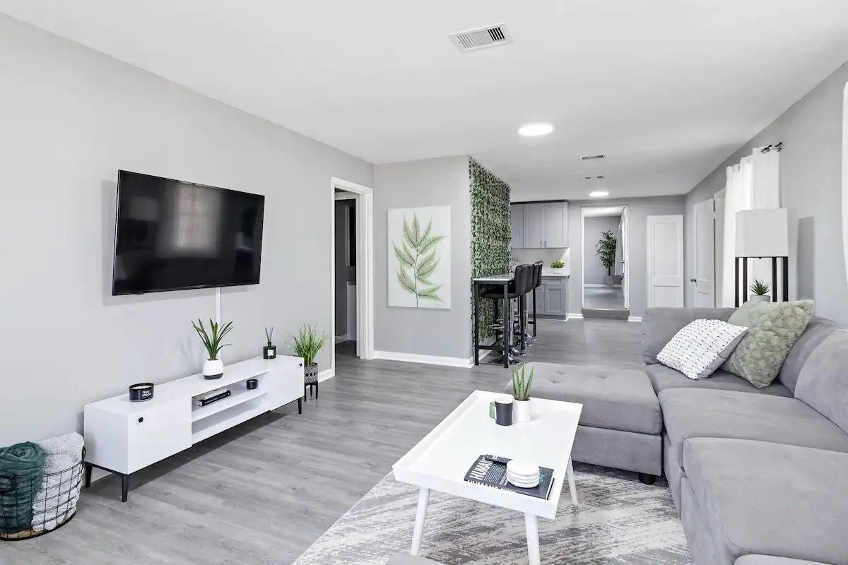 5130 Cosby Street, Houston, TX 77021 5130 Cosby Street, Houston, TX 77021