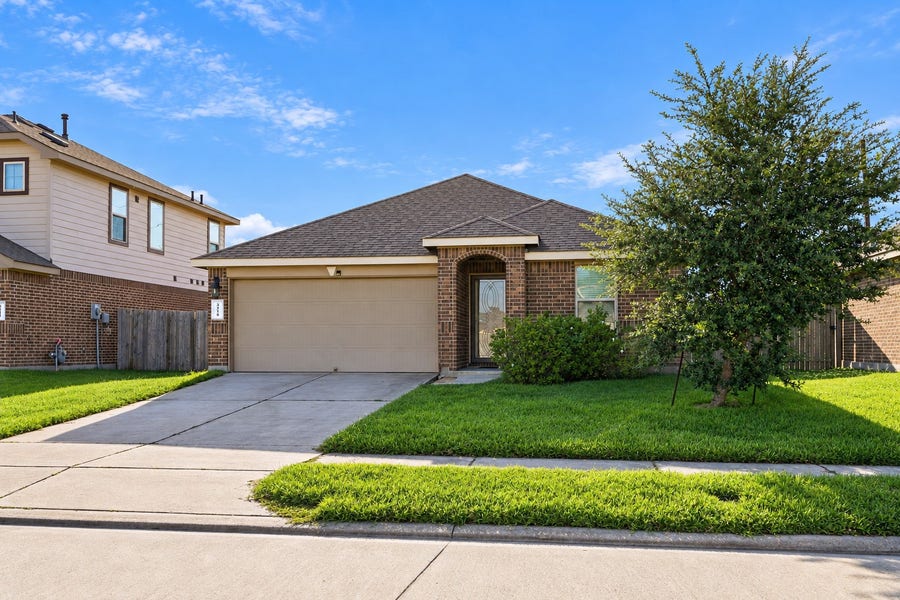 Property photo for 8218 Oakleaf Meadow Court, Rosharon, TX