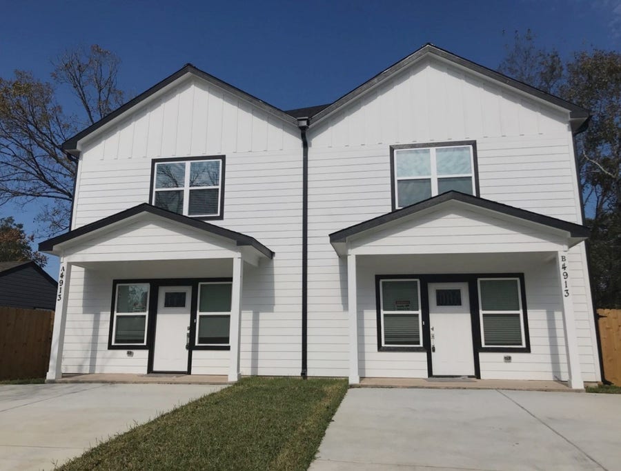 Property photo for 1118 5th Avenue N, Texas City, TX