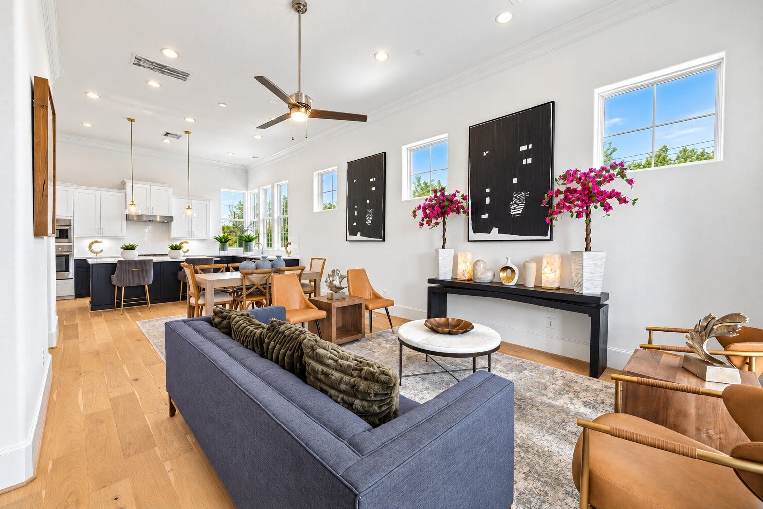 2743 Providence Street, Houston, TX 77020 Soaring ceilings and so much natural light in this second-floor living and dining area.