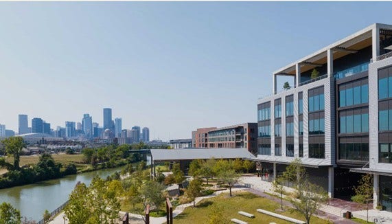 2743 Providence Street, Houston, TX 77020 Just one mile from the massive new East River development.
