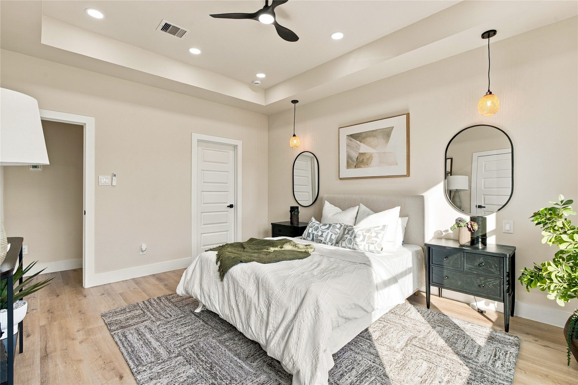 4717 Branch Street, Houston, TX 77021 Bright secondary bedroom airy room layout ideal for family members, an office, or creative studio space.