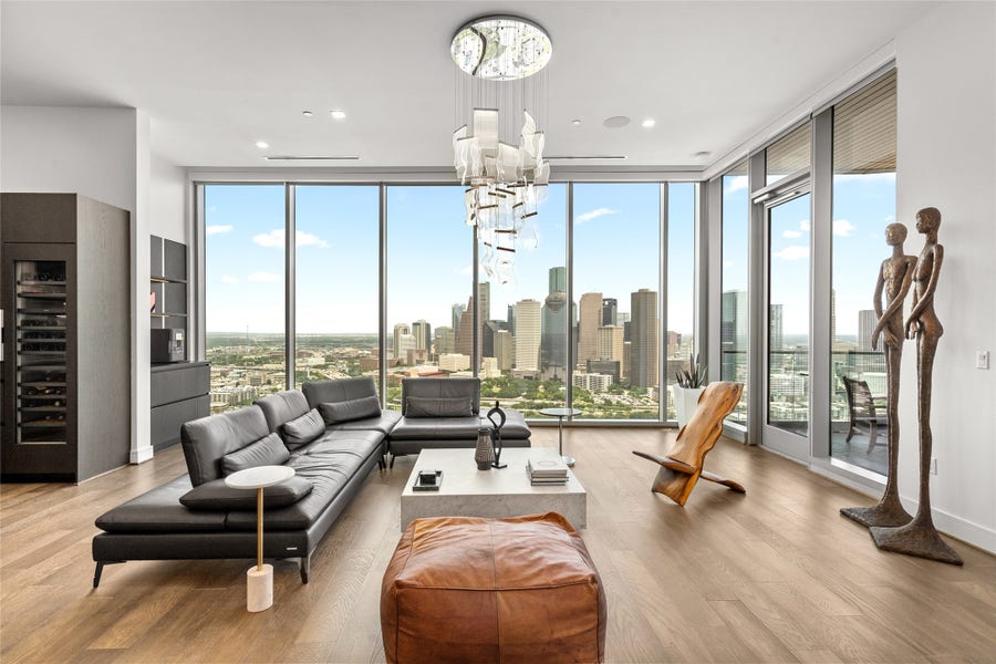 Property photo for 1711 Allen Parkway, #3302, Houston, TX