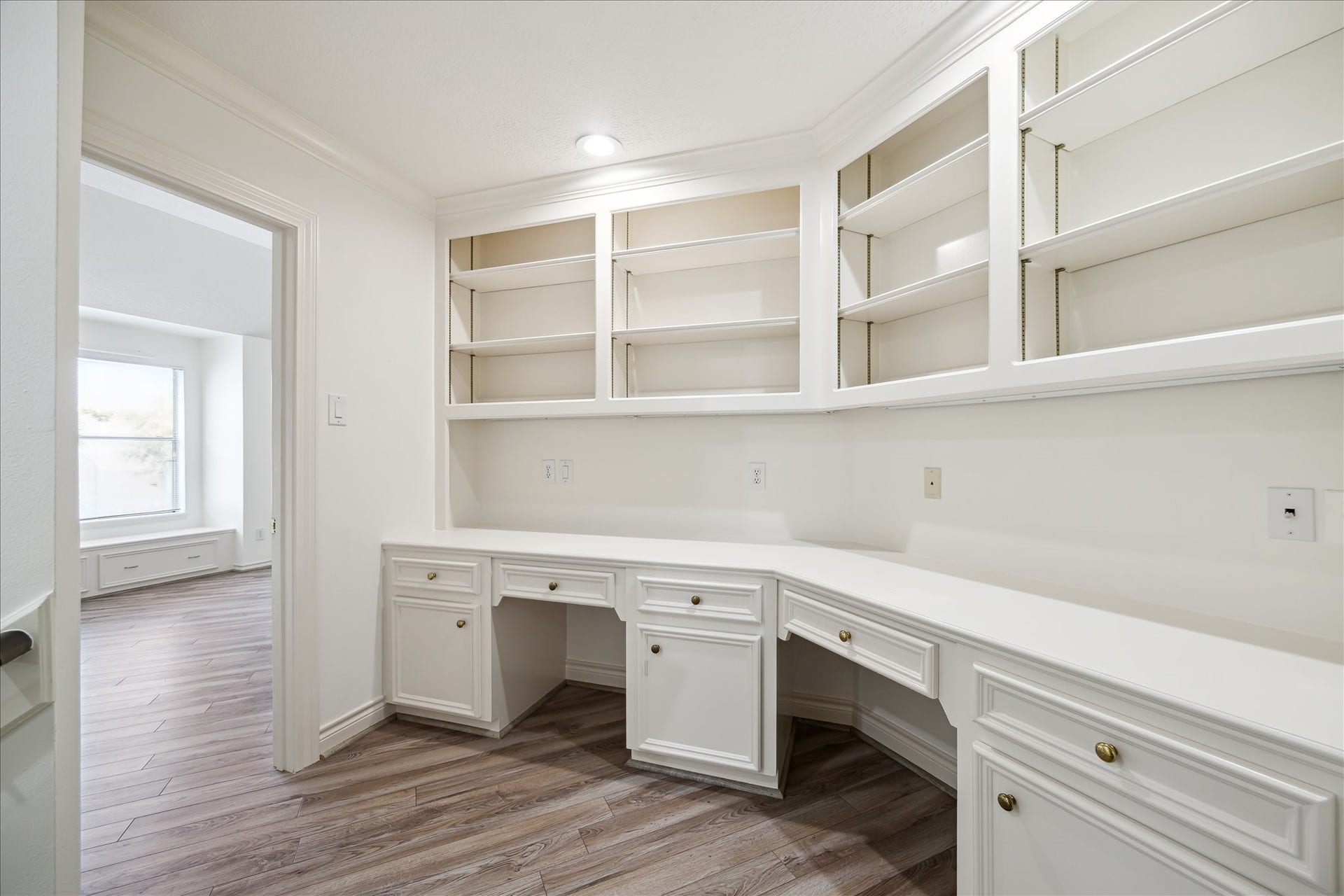 4111 Thistle Hill Court, Sugar Land, TX 77479 4111 Thistle Hill Court, Sugar Land, TX 77479