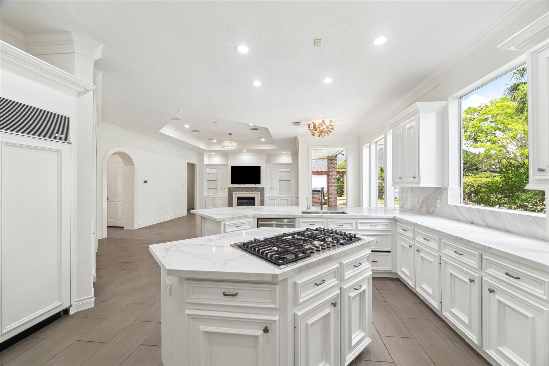 4111 Thistle Hill Court, Sugar Land, TX 77479 4111 Thistle Hill Court, Sugar Land, TX 77479