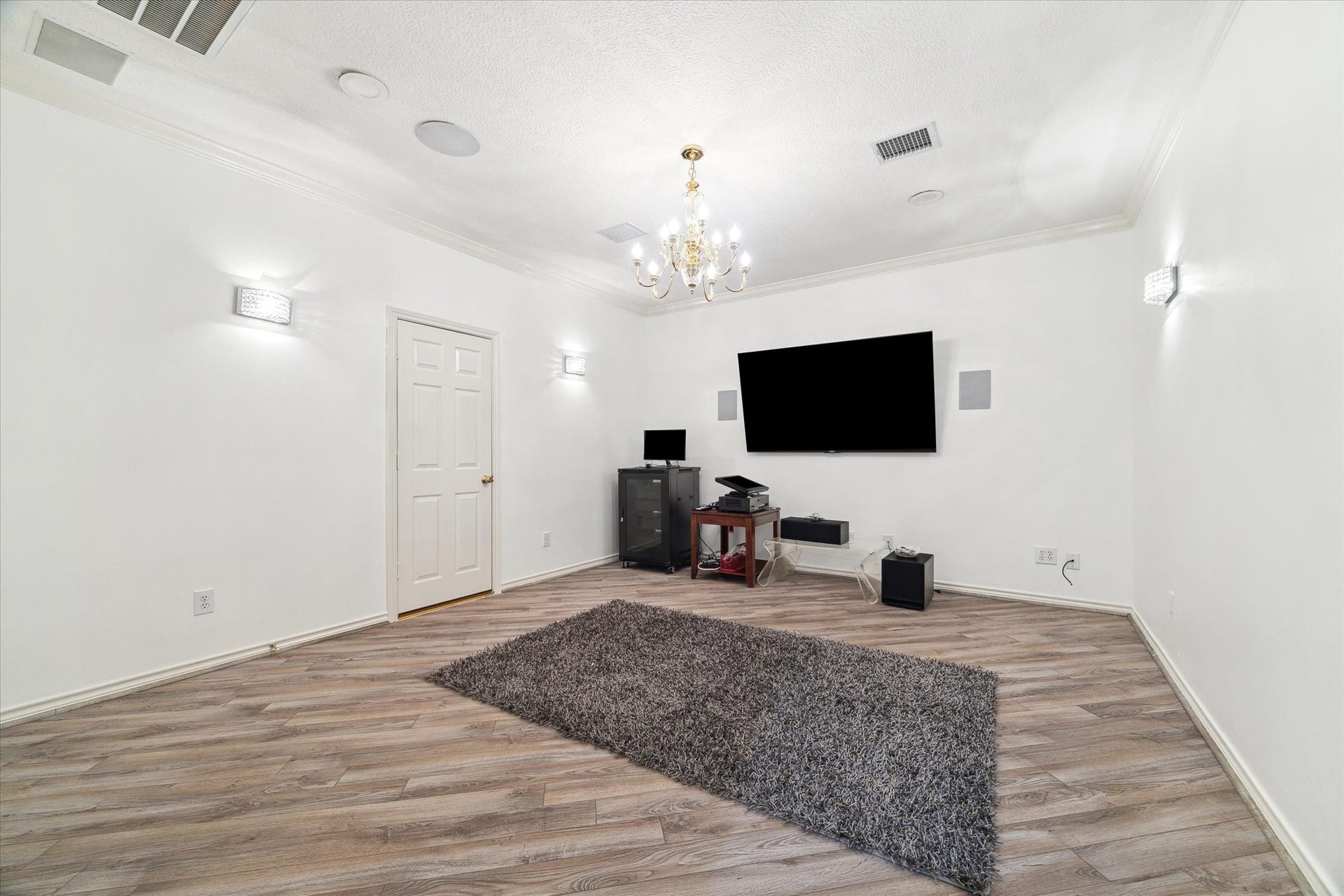 4111 Thistle Hill Court, Sugar Land, TX 77479 4111 Thistle Hill Court, Sugar Land, TX 77479