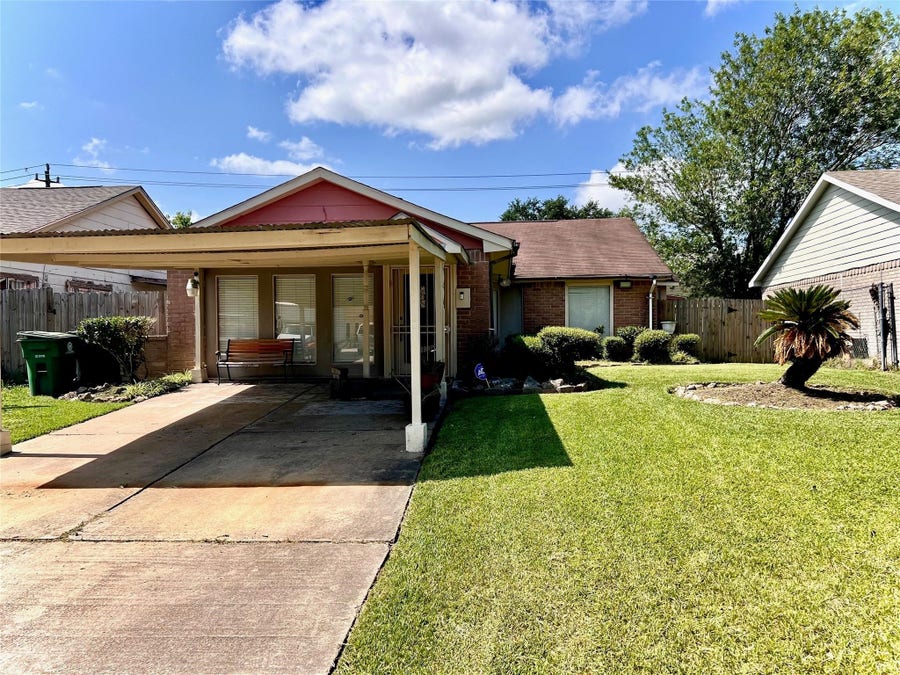 Property photo for 3111 Windy Royal Drive, Houston, TX