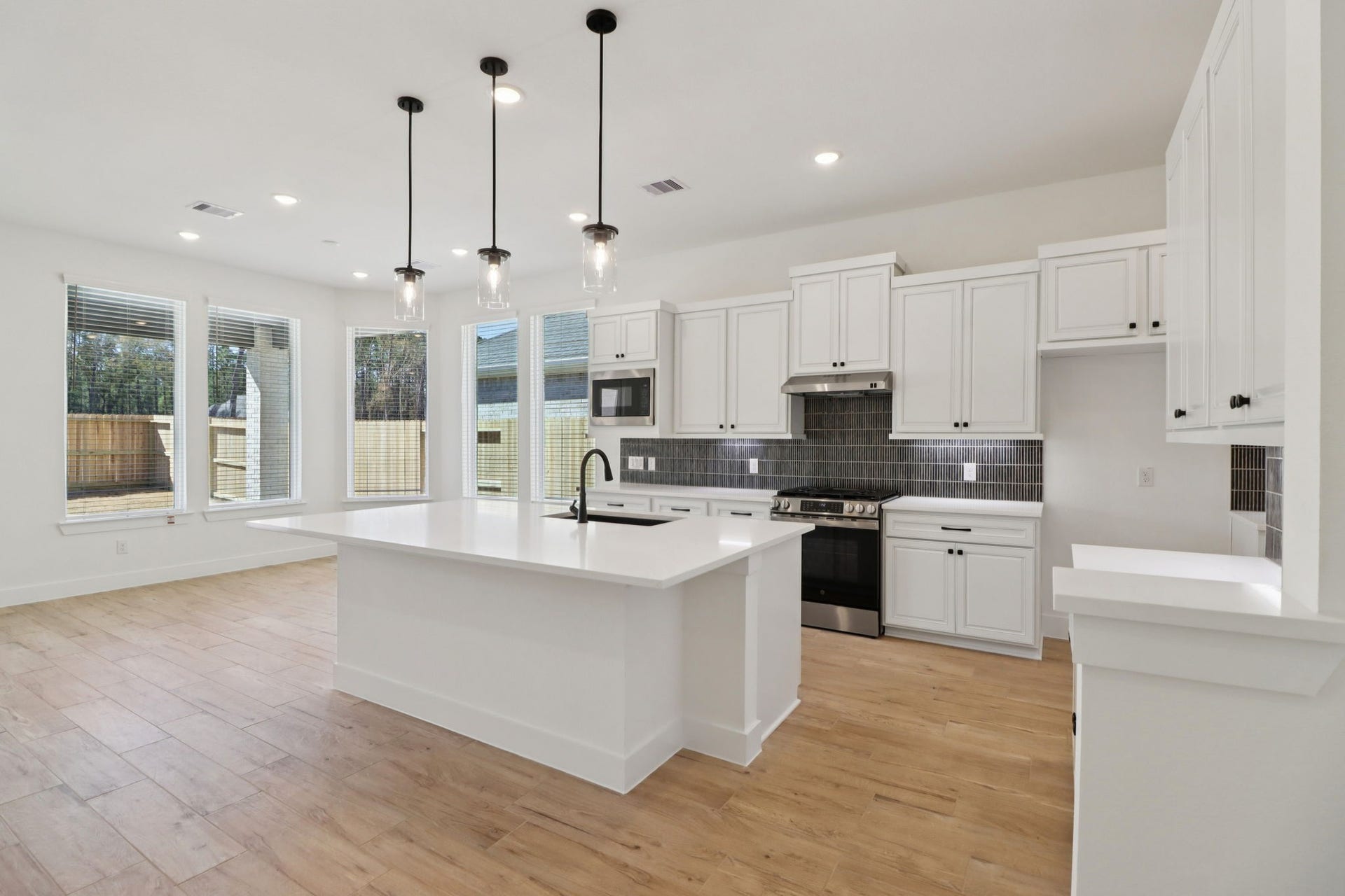 9742 Roaring River Falls Lane, Porter, TX 77365 9742 Roaring River Falls Lane, Porter, TX 77365