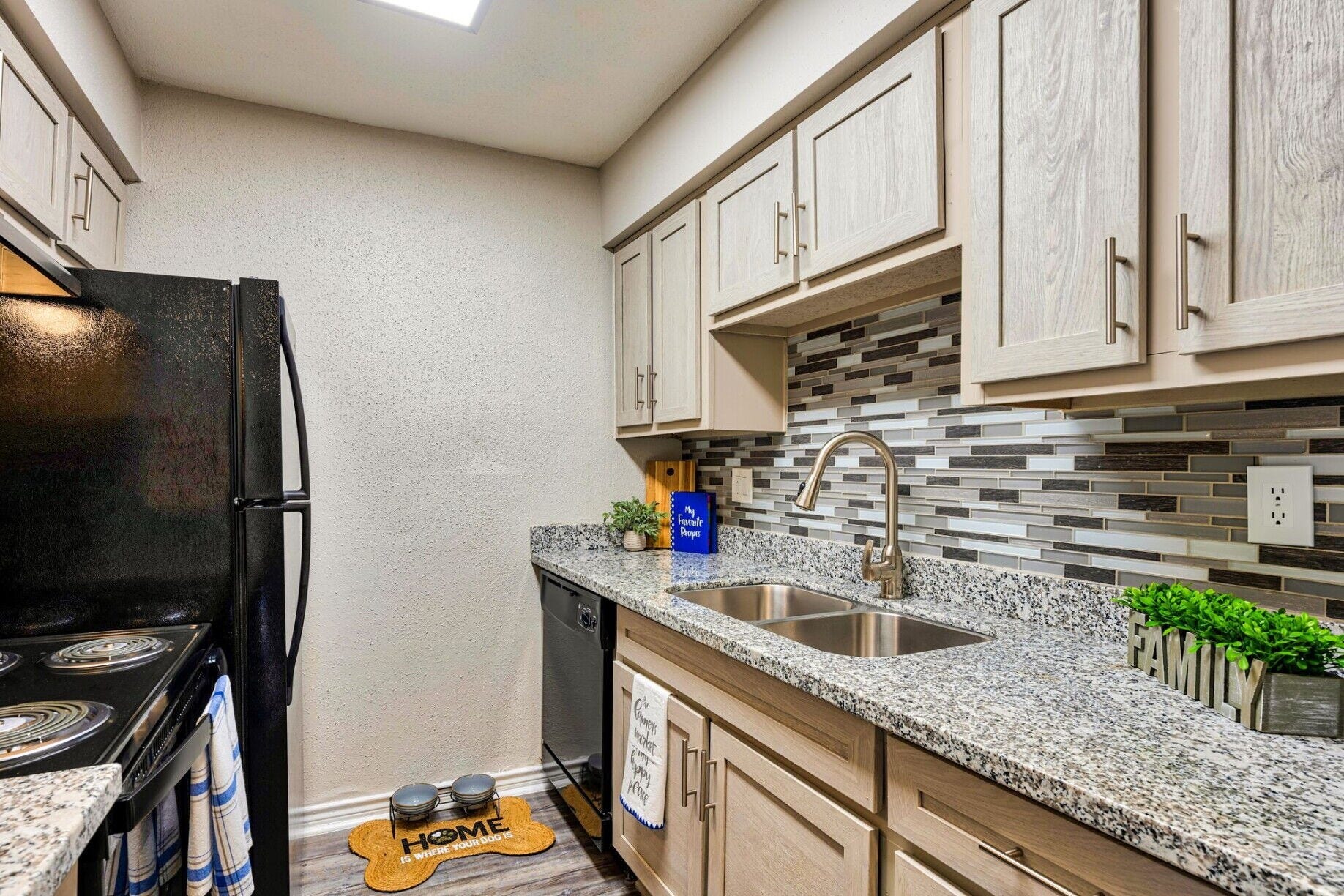 15603 Gulf Freeway, #1211, Houston, TX 77598 15603 Gulf Freeway, #1211, Houston, TX 77598