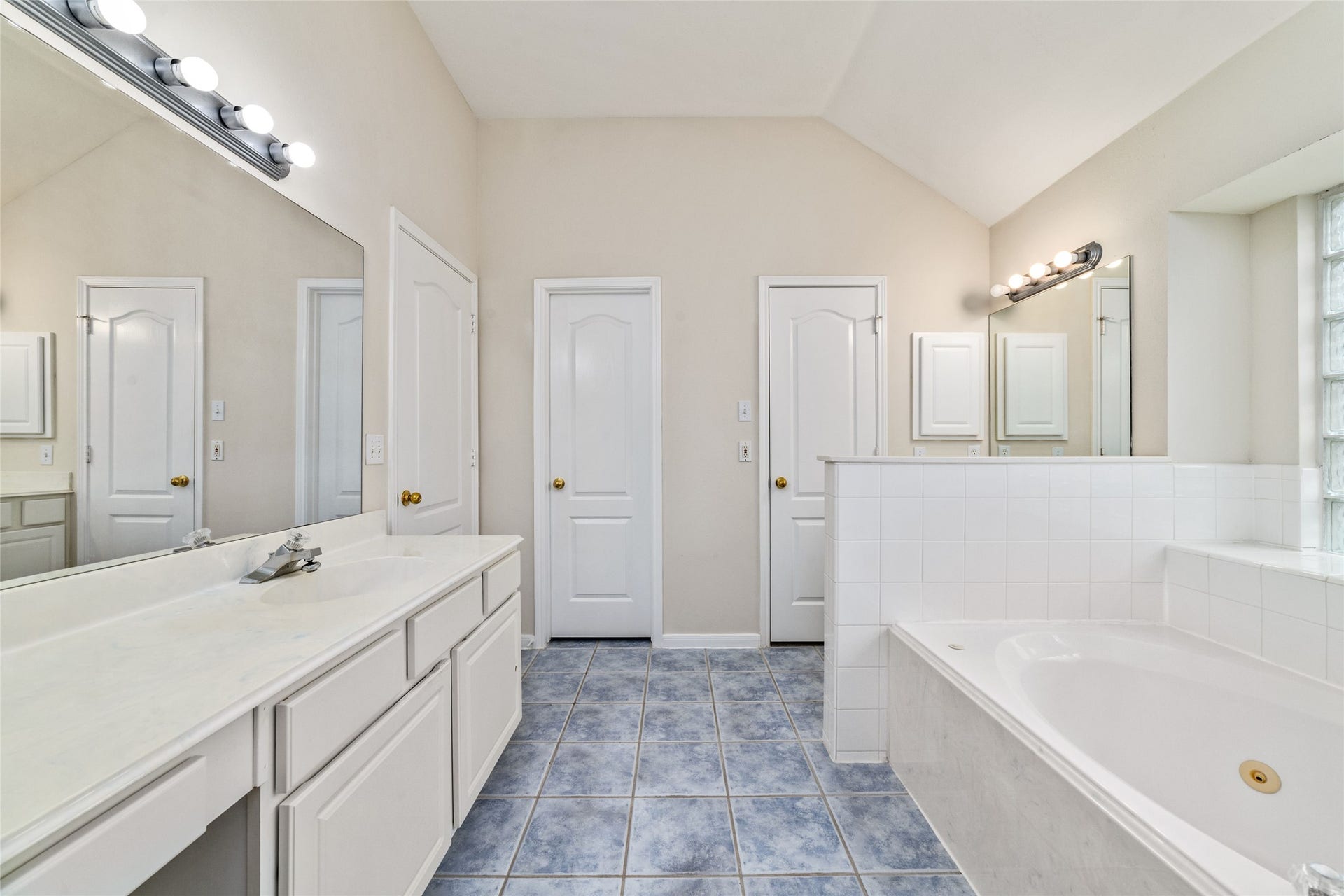 4602 Western Branch Court, Houston, TX 77066 4602 Western Branch Court, Houston, TX 77066
