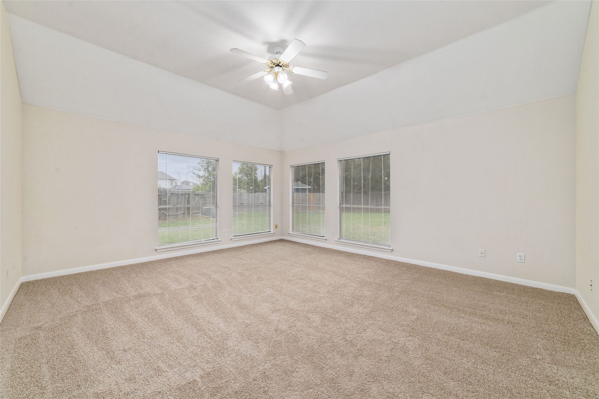 4602 Western Branch Court, Houston, TX 77066 4602 Western Branch Court, Houston, TX 77066