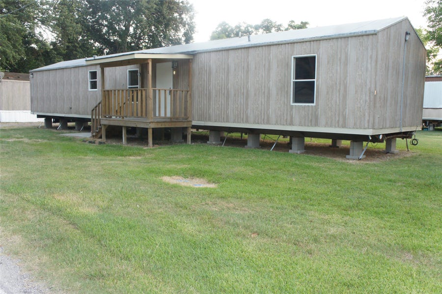 Property photo for 601 Clear Lake Road, #A, Highlands, TX