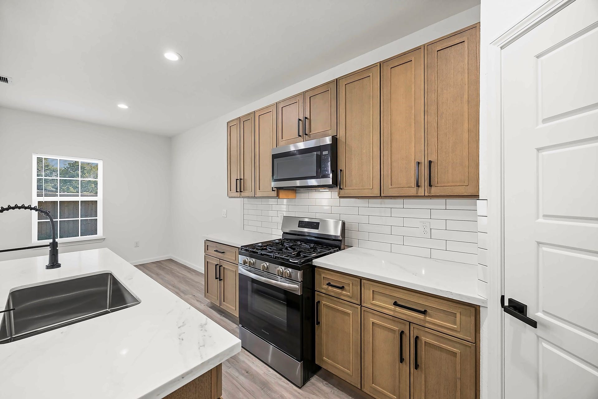5526 Hartwick Road, Houston, TX 77016 5526 Hartwick Road, Houston, TX 77016