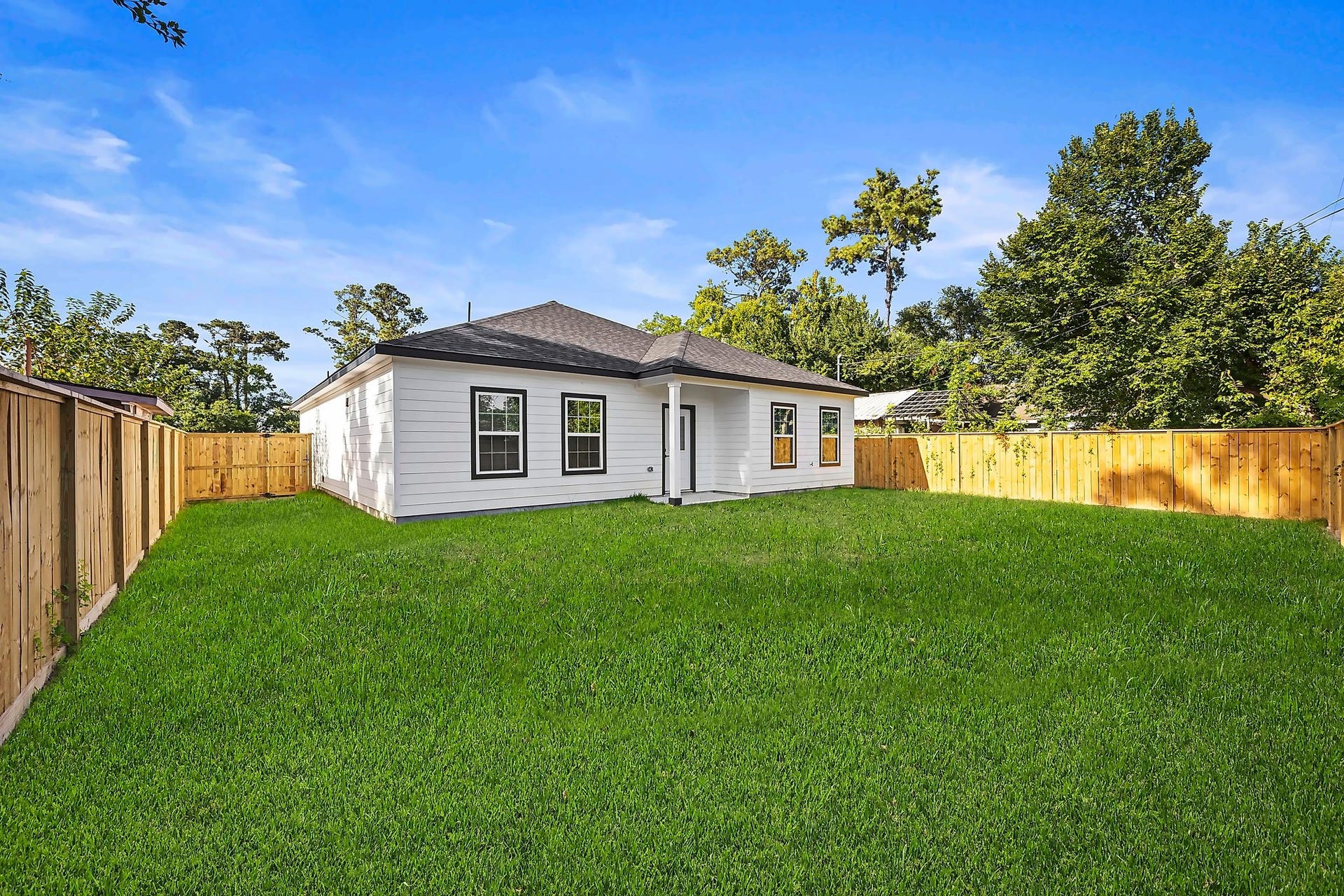 5526 Hartwick Road, Houston, TX 77016 5526 Hartwick Road, Houston, TX 77016