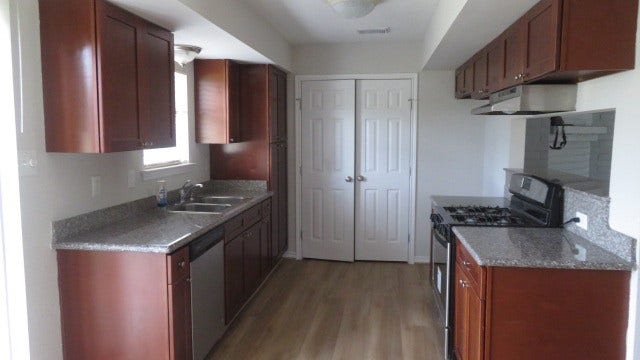 3221 Wheatridge Street, Pearland, TX 77581 Kitchen