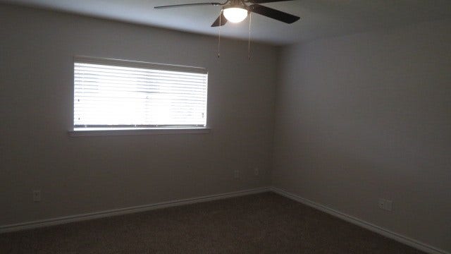 3221 Wheatridge Street, Pearland, TX 77581 Primary bedroom