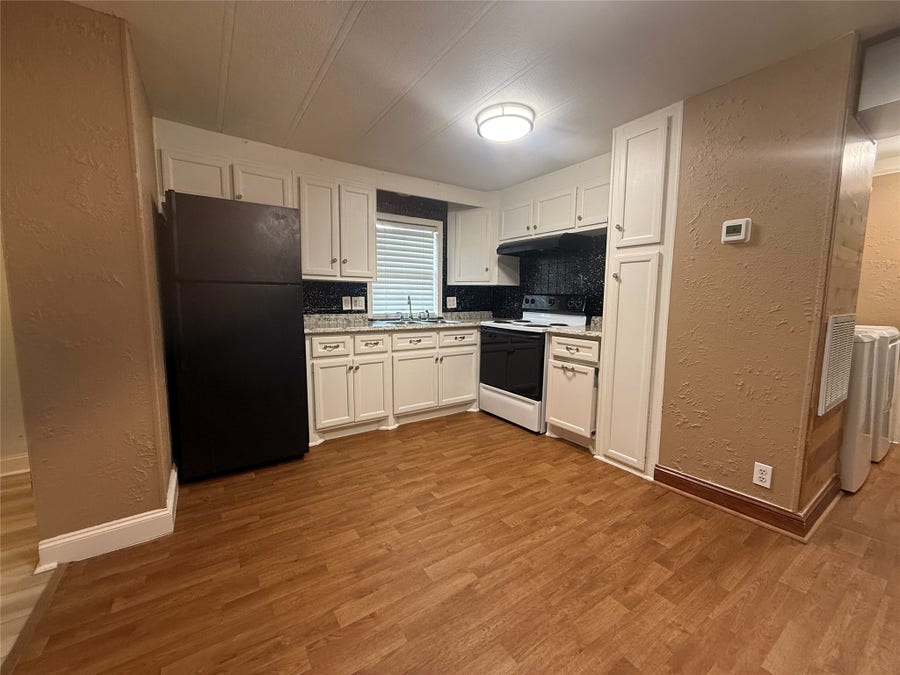 Property photo for 1619 Avenue D, Fresno, TX