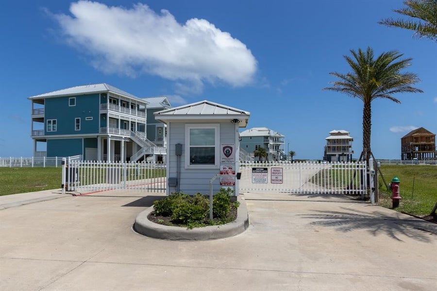 Property photo for 4 Grand Beach Boulevard, Galveston, TX