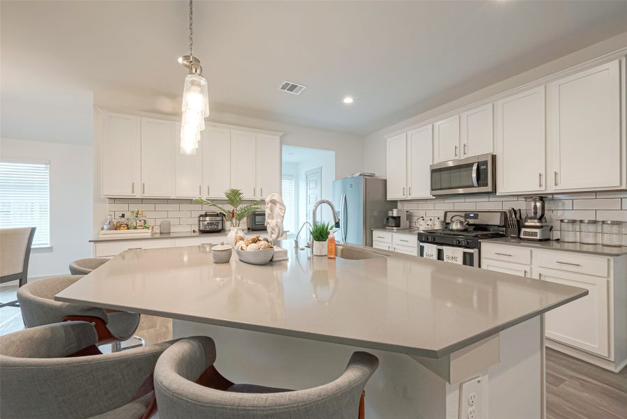 Property photo for 17 Desert Spring Lane, Manvel, TX
