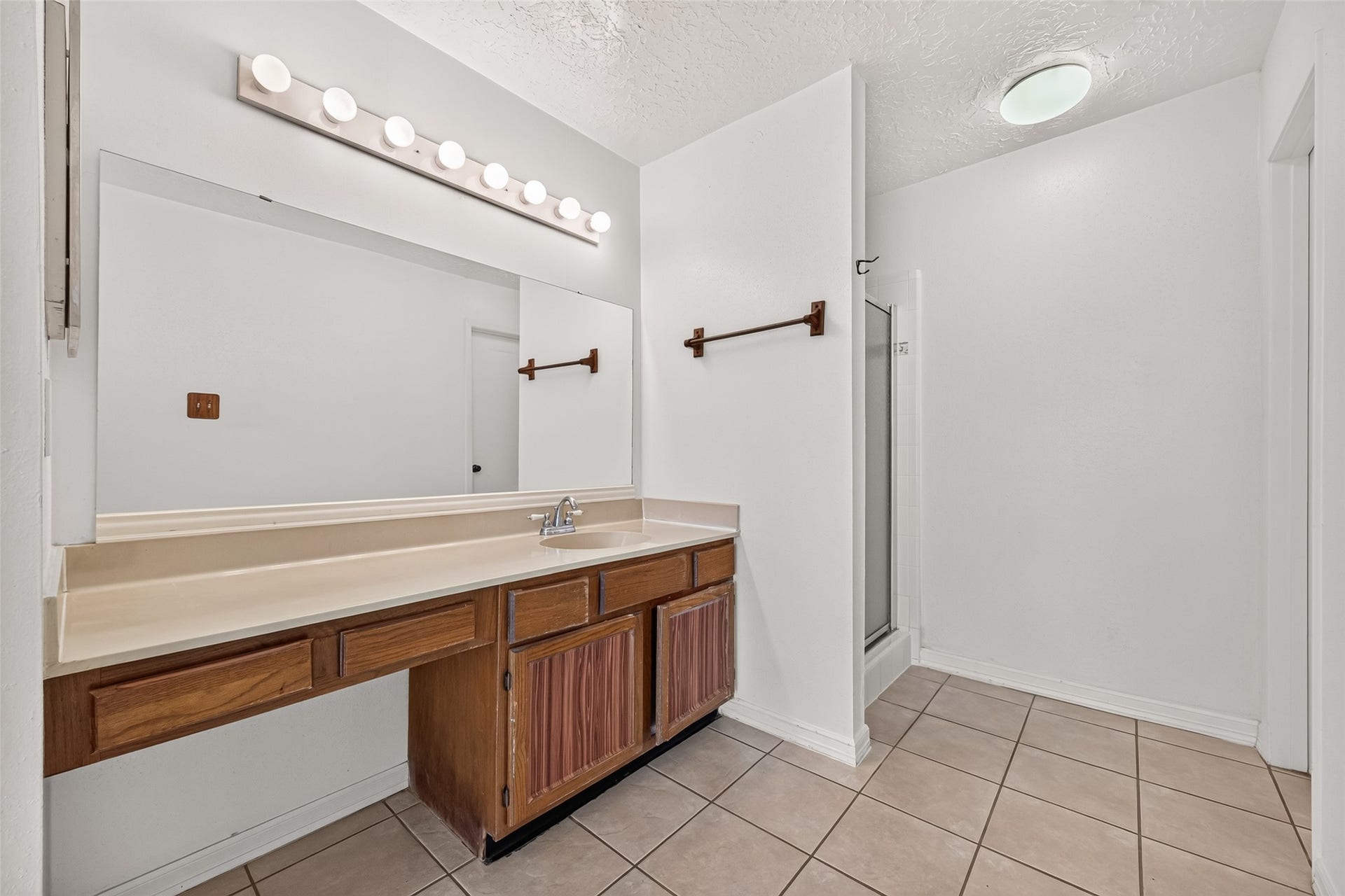 2803 Fir Crest Court, Stafford, TX 77477 2803 Fir Crest Court, Stafford, TX 77477