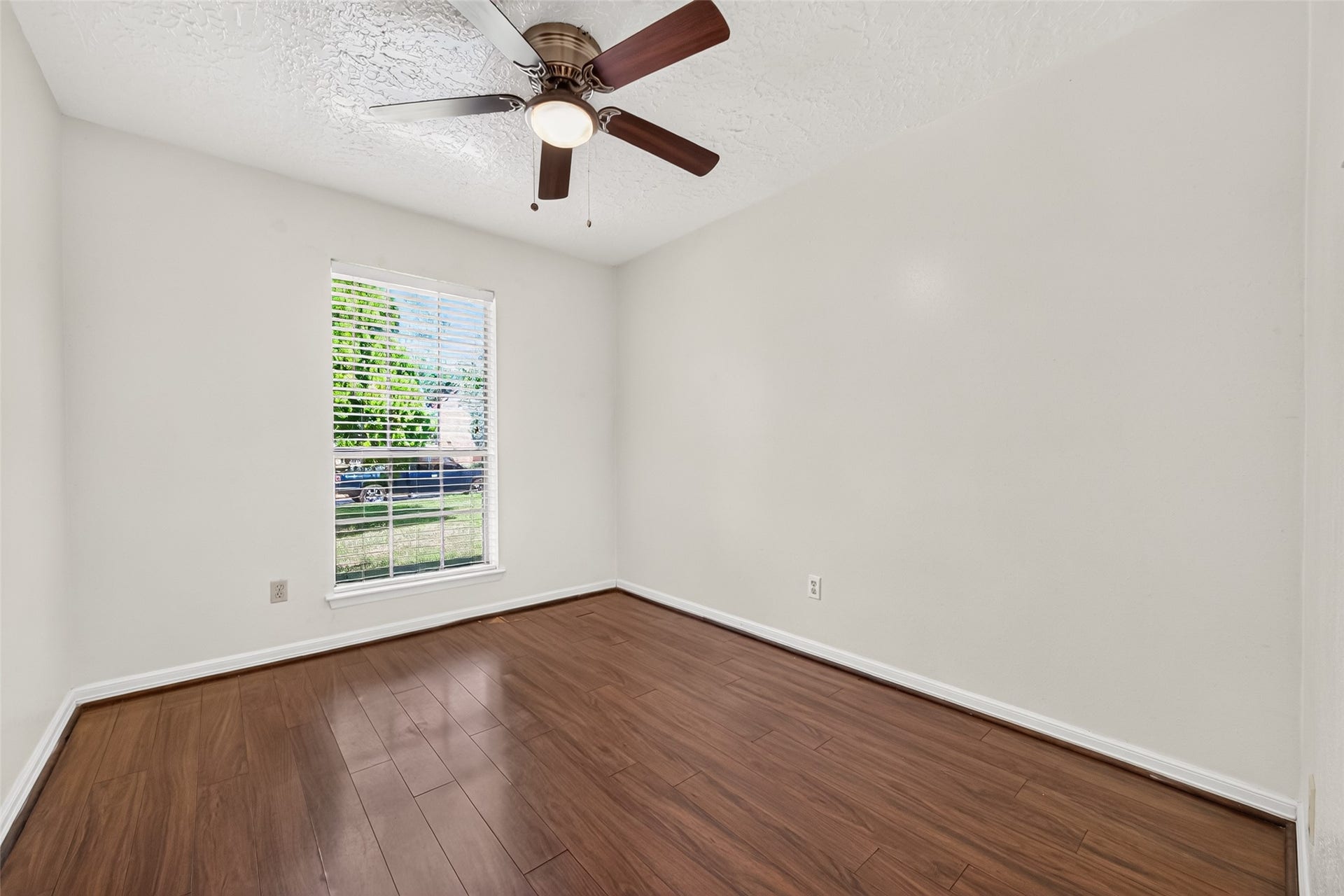 2803 Fir Crest Court, Stafford, TX 77477 2803 Fir Crest Court, Stafford, TX 77477