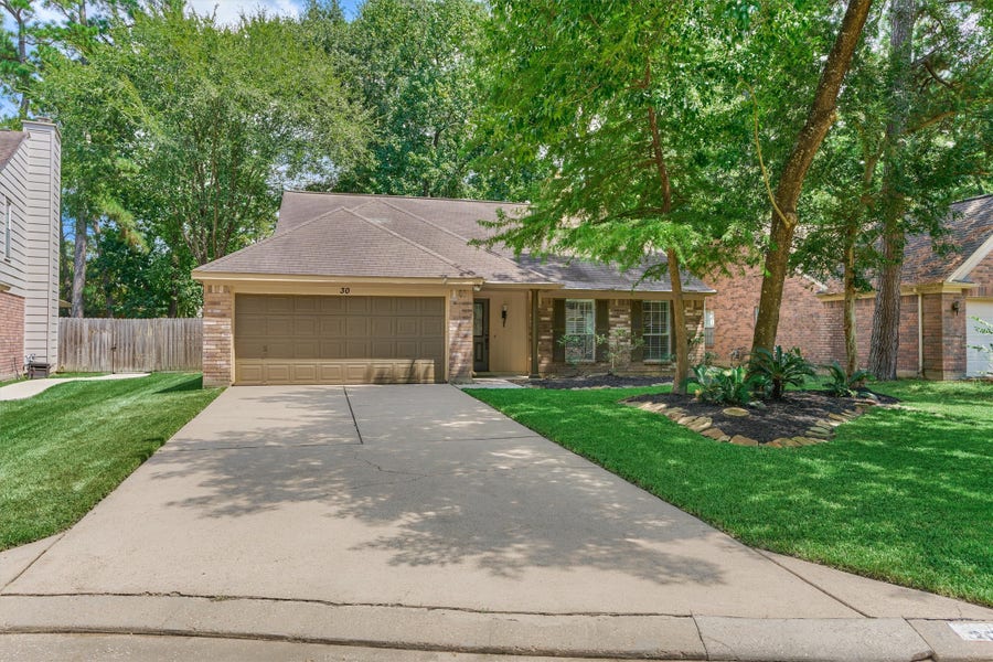 Property photo for 30 Cottage Grove Place, The Woodlands, TX