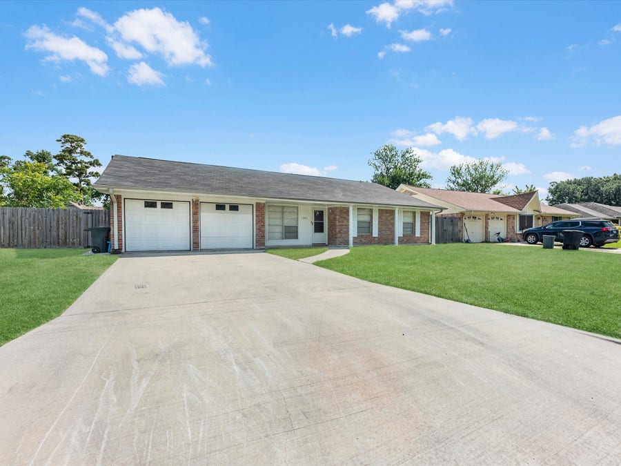 Property photo for 13931 Roundstone Lane, Houston, TX